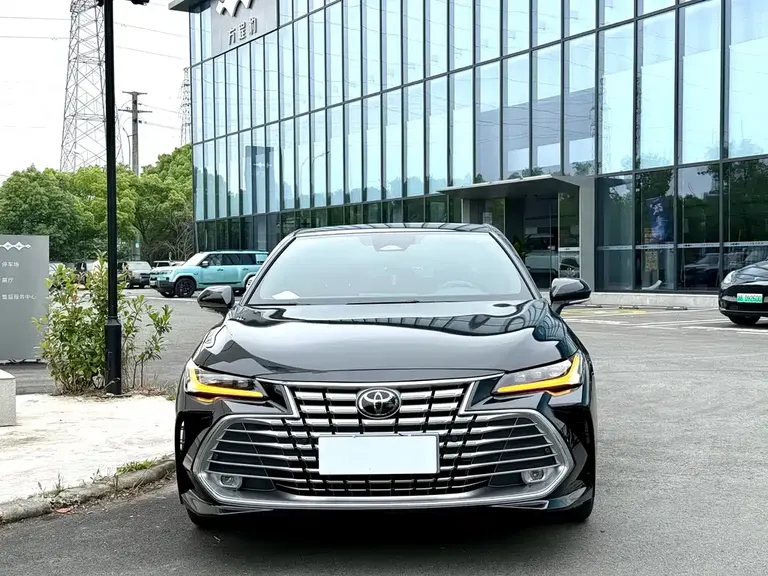 Toyota Avalon 2.0 L Luxury