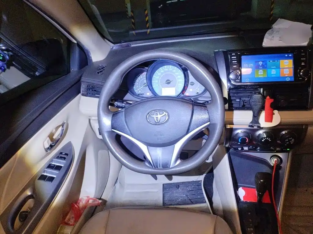 YARiS L Zhixuan 1.5 E Auto Charm Motion
