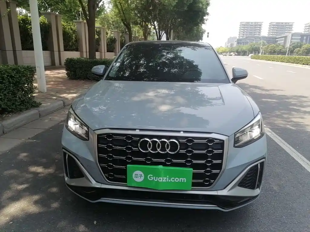 Audi Q2 L 35 TFSI Progressive Dynamic