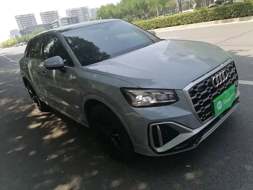 Audi Q2 L 35 TFSI Progressive Dynamic