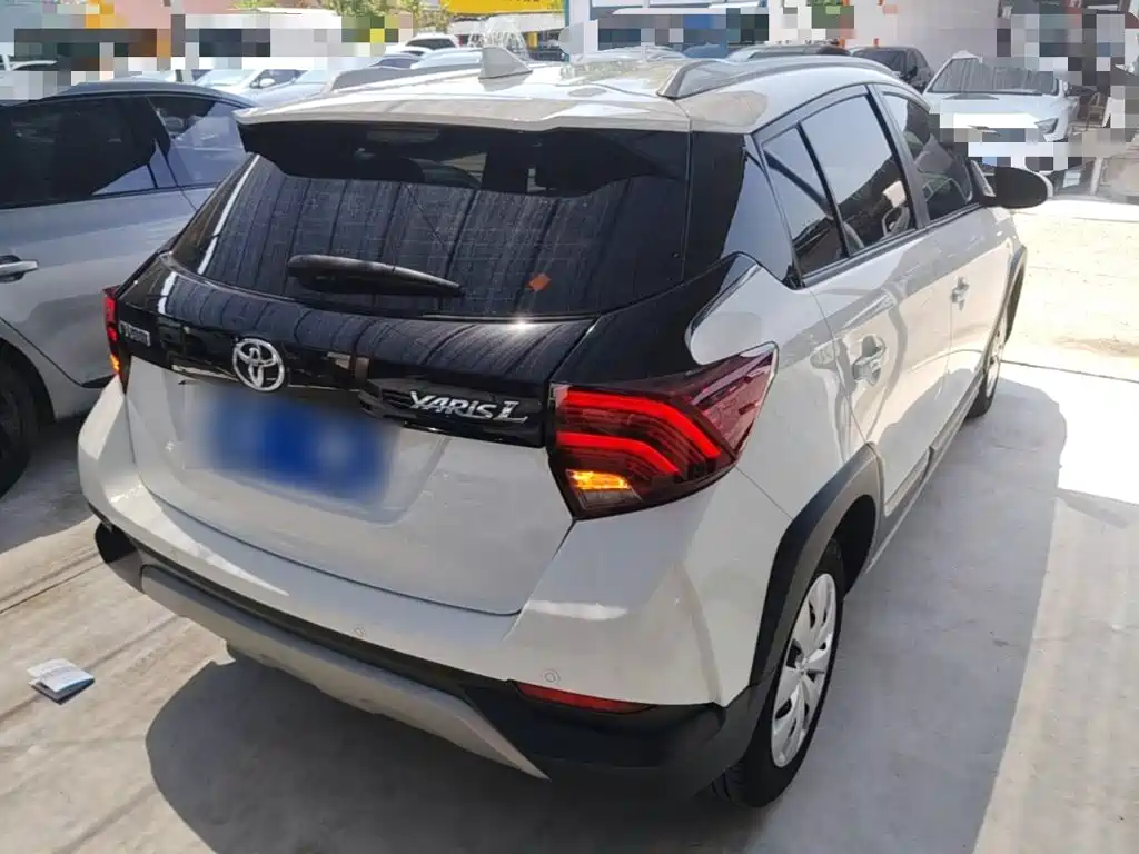 YARiS L Zhixuan Zhixuan X 1.5 L CVT Leading PLUS