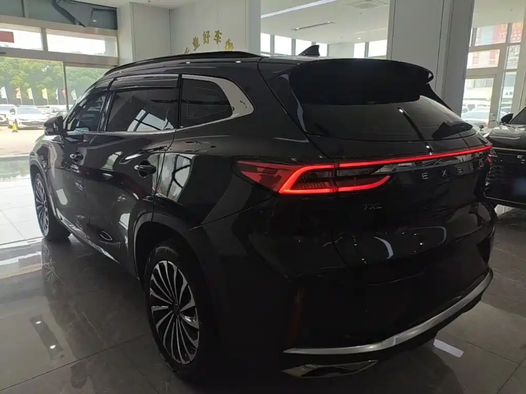 Exeed Lingyun 星途凌云 2021款 290 T 四驱星尊版