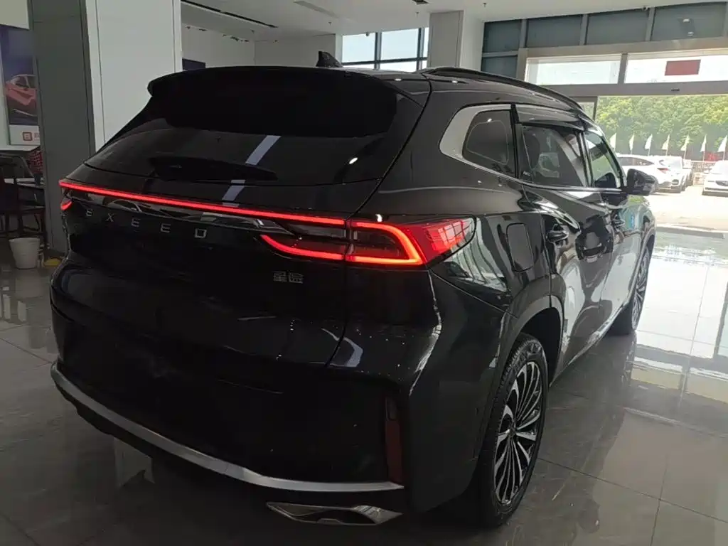 Exeed Lingyun 星途凌云 2021款 290 T 四驱星尊版