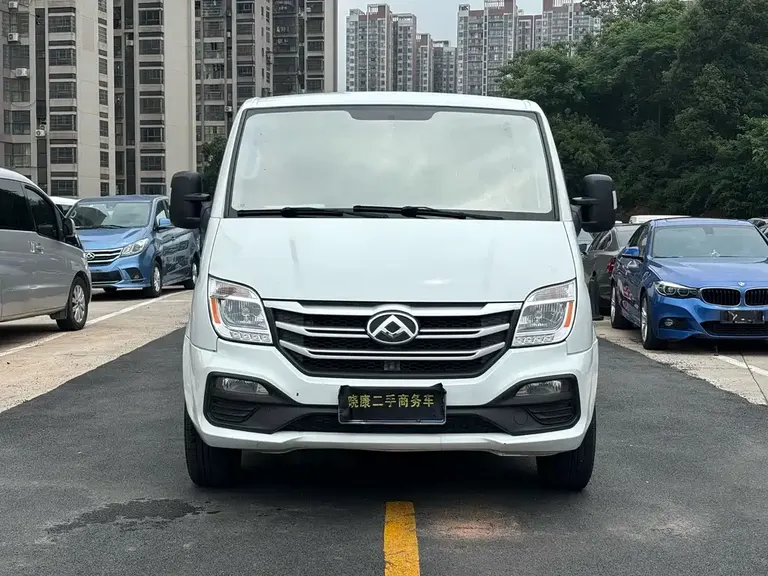 Maxus Xintu V80 Aoyuntong 6 MT LWB Super Low Roof 147 Ps 6 7 8 9-seat