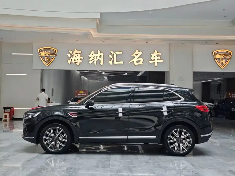 Hongqi HS5 Facelift 2.0 T Connected Flagship Enjoyment 4 WD