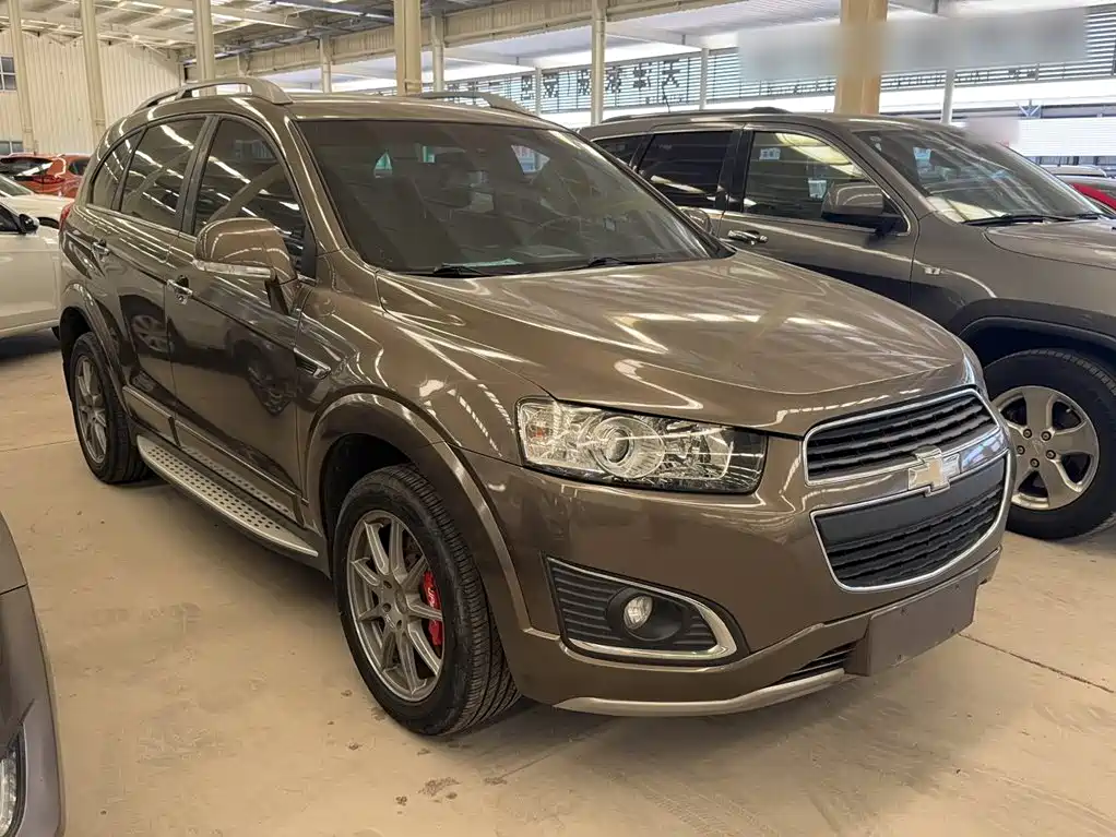 Captiva 2.4 L 4 WD Flagship 7-seat