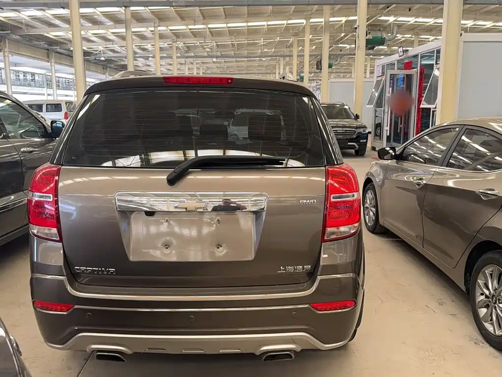 Captiva 2.4 L 4 WD Flagship 7-seat