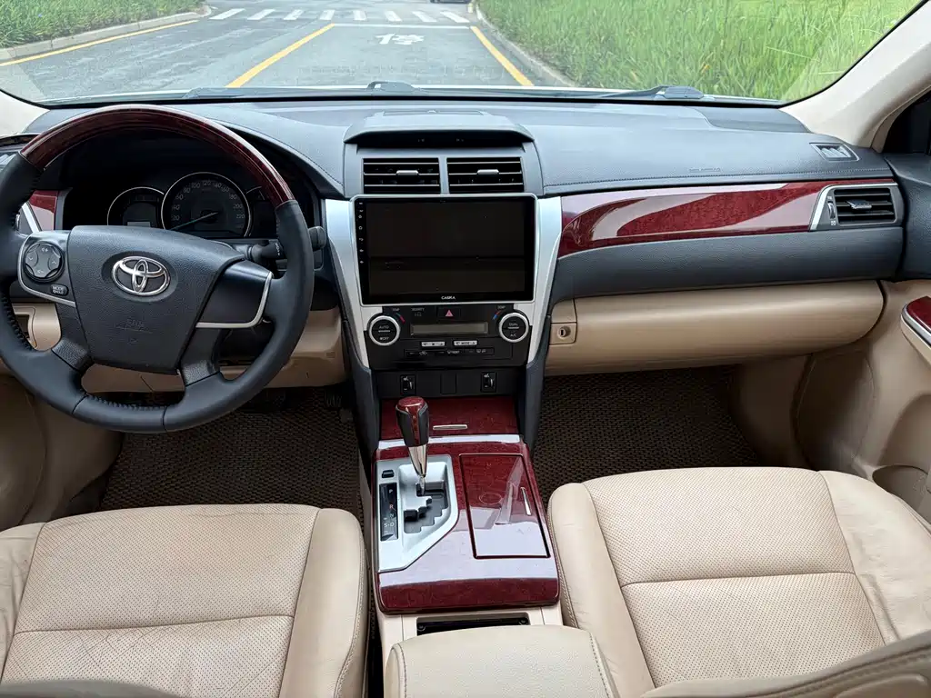 Camry 2.0 G Comfort
