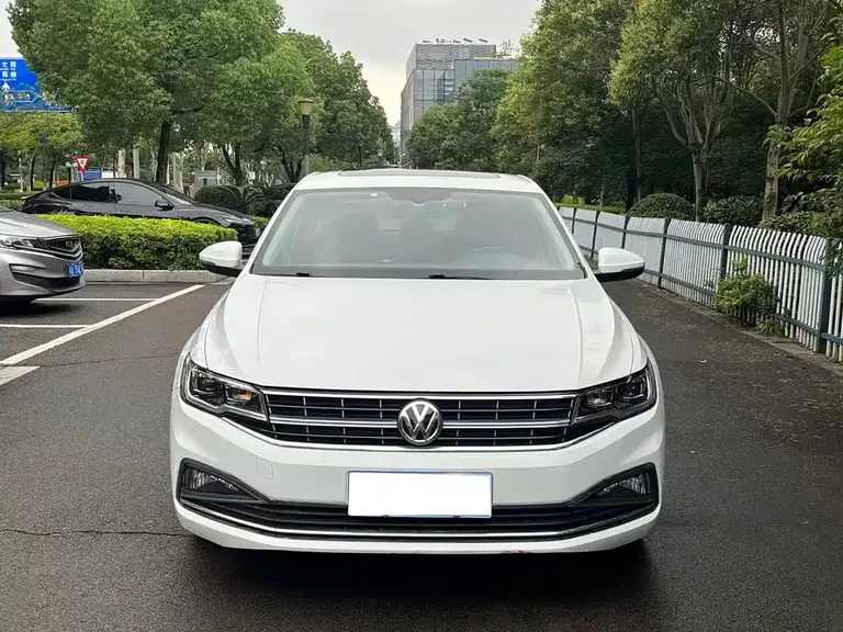 Volkswagen Bora 1.5 L Auto Elite