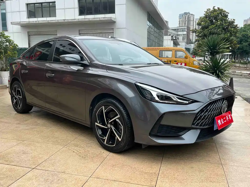 MG5 300 TGI DCT Youth Luxury Trend