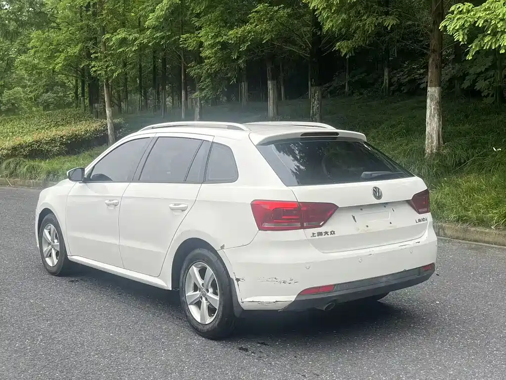 Gran Lavida 1.6 L Auto Style