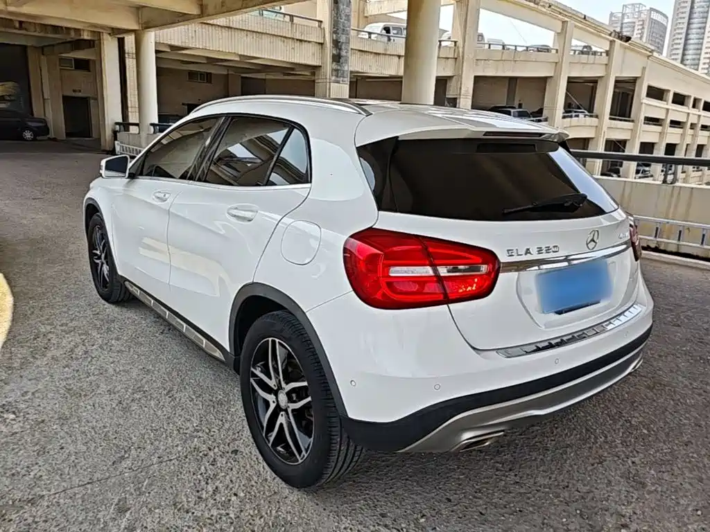 Mercedes-Benz GLA GLA 220 4 MATIC Fashion