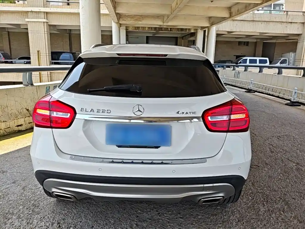 Mercedes-Benz GLA GLA 220 4 MATIC Fashion