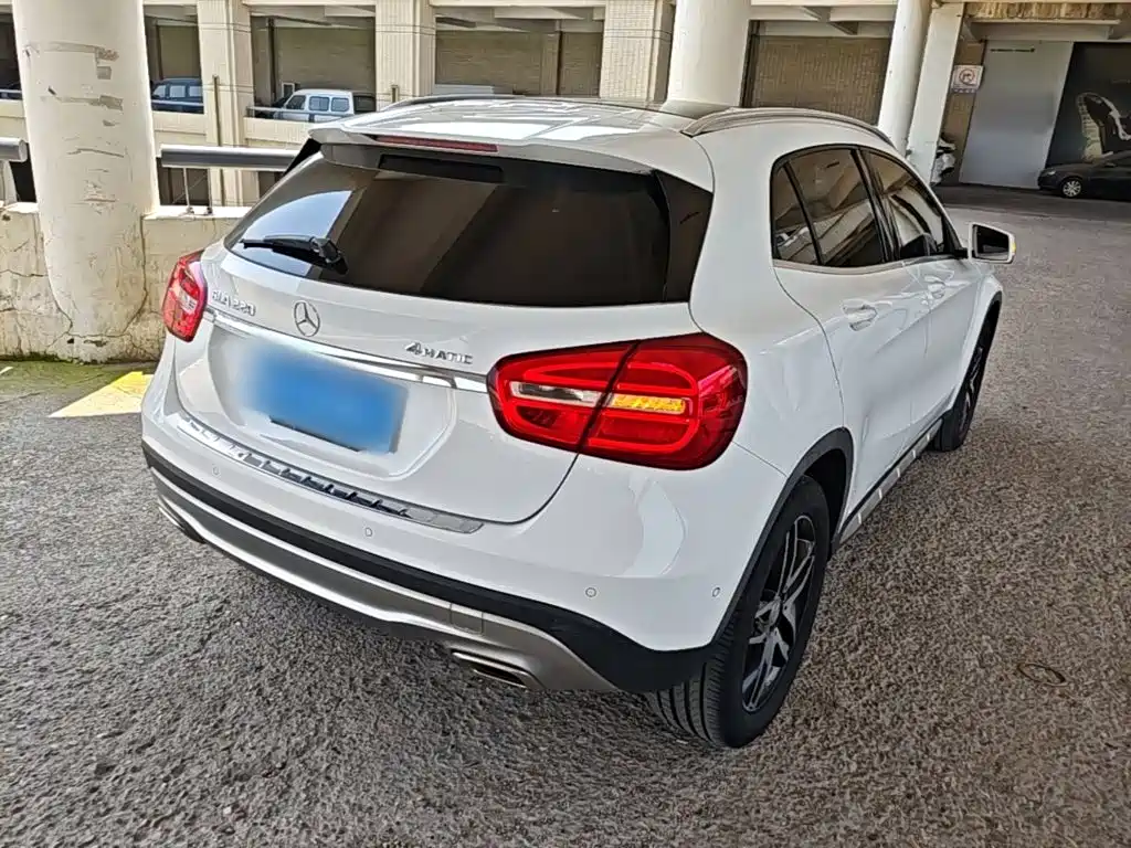 Mercedes-Benz GLA GLA 220 4 MATIC Fashion