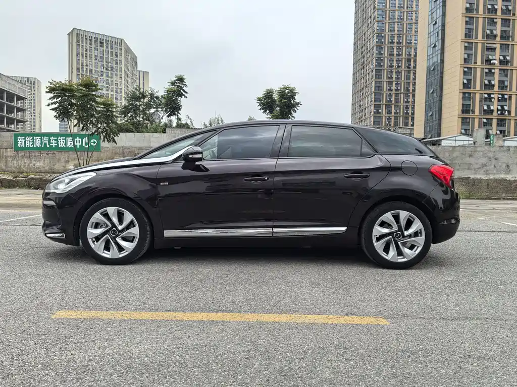 DS 5 DS 5 2014款 1.6 T 尊享版THP200
