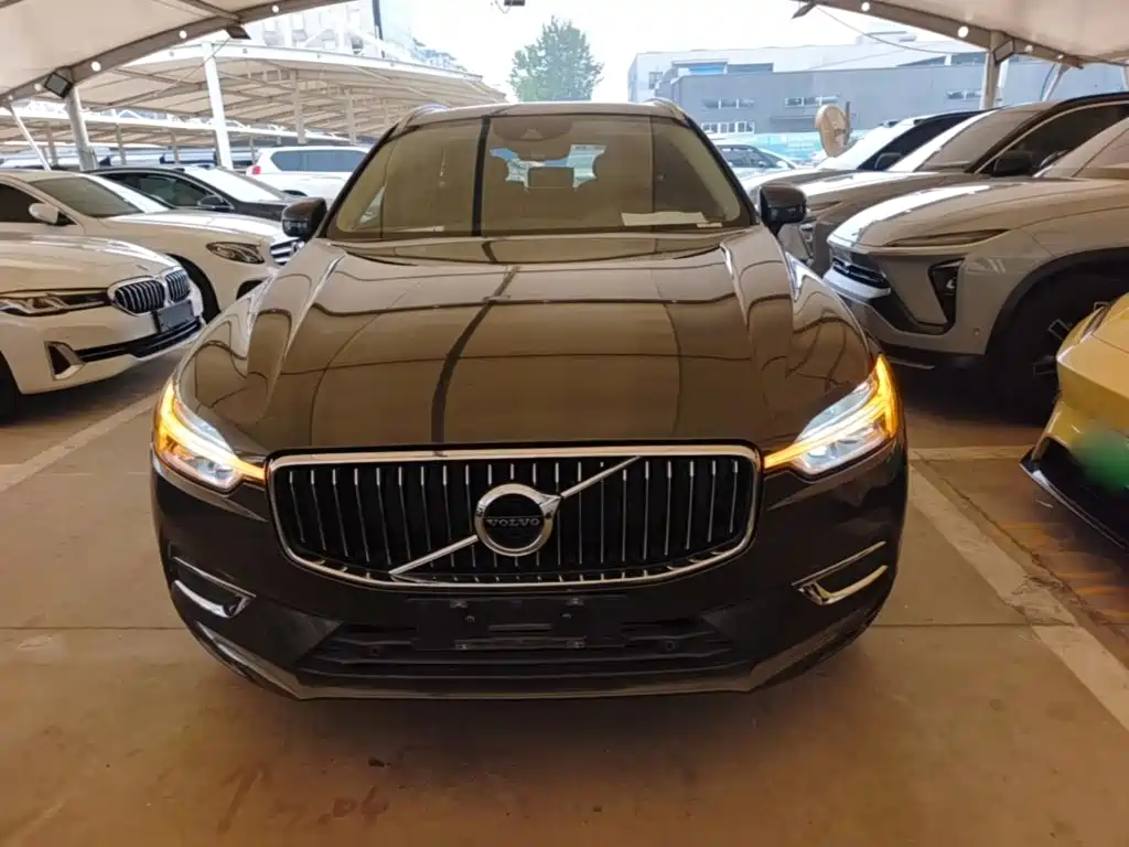 Volvo XC60 T5 4 WD Smart Vision Luxury