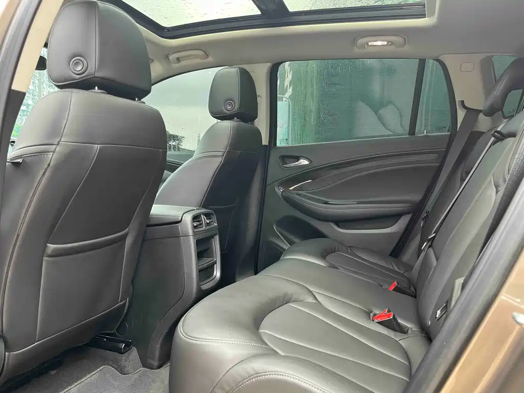Envision Plus 20 T 2 WD Elite CN-VI