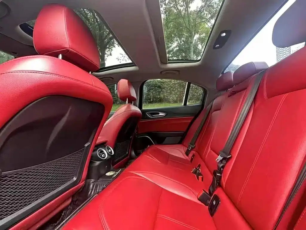 Giulia 2.0 T 280 HP Luxury