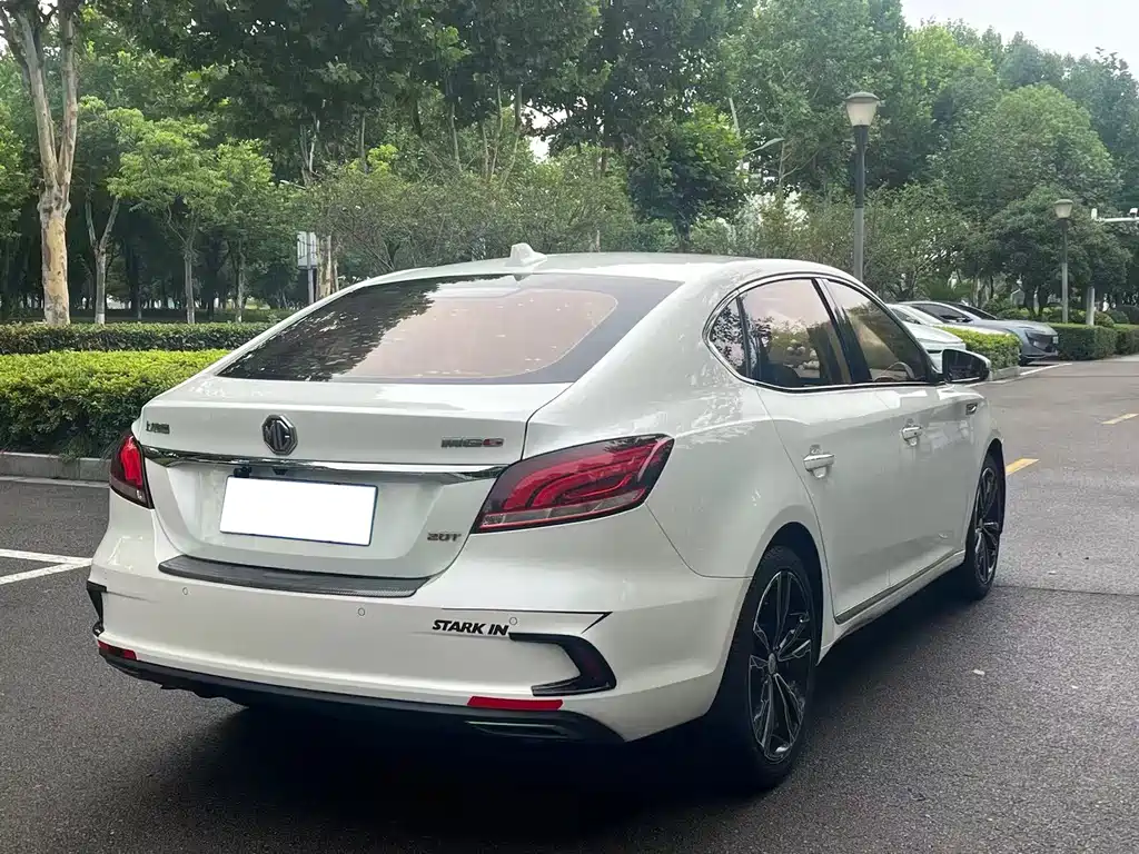 MG6 20 T Auto Trophy Premium Internet CN-V