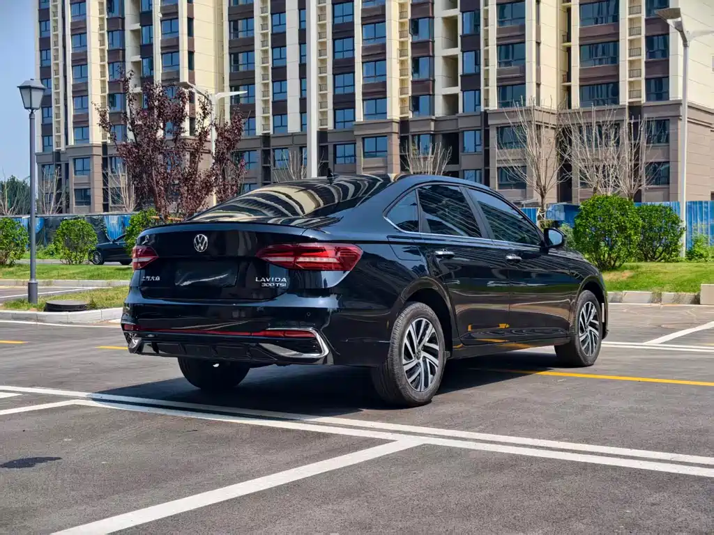 Lavida 300 TSI DSG Starry Sky Manyi