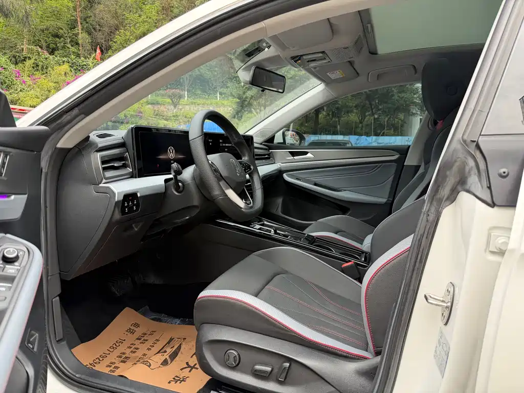 Lamando Lamando L 280 TSI DSG Spicy Cool