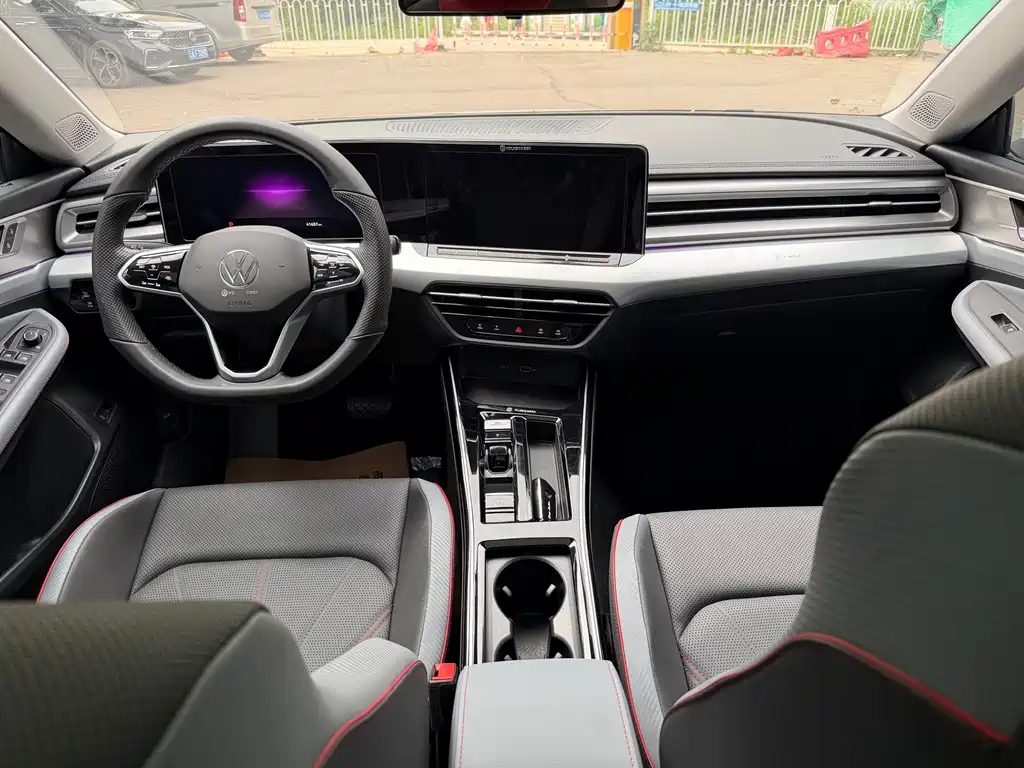 Lamando Lamando L 280 TSI DSG Spicy Cool