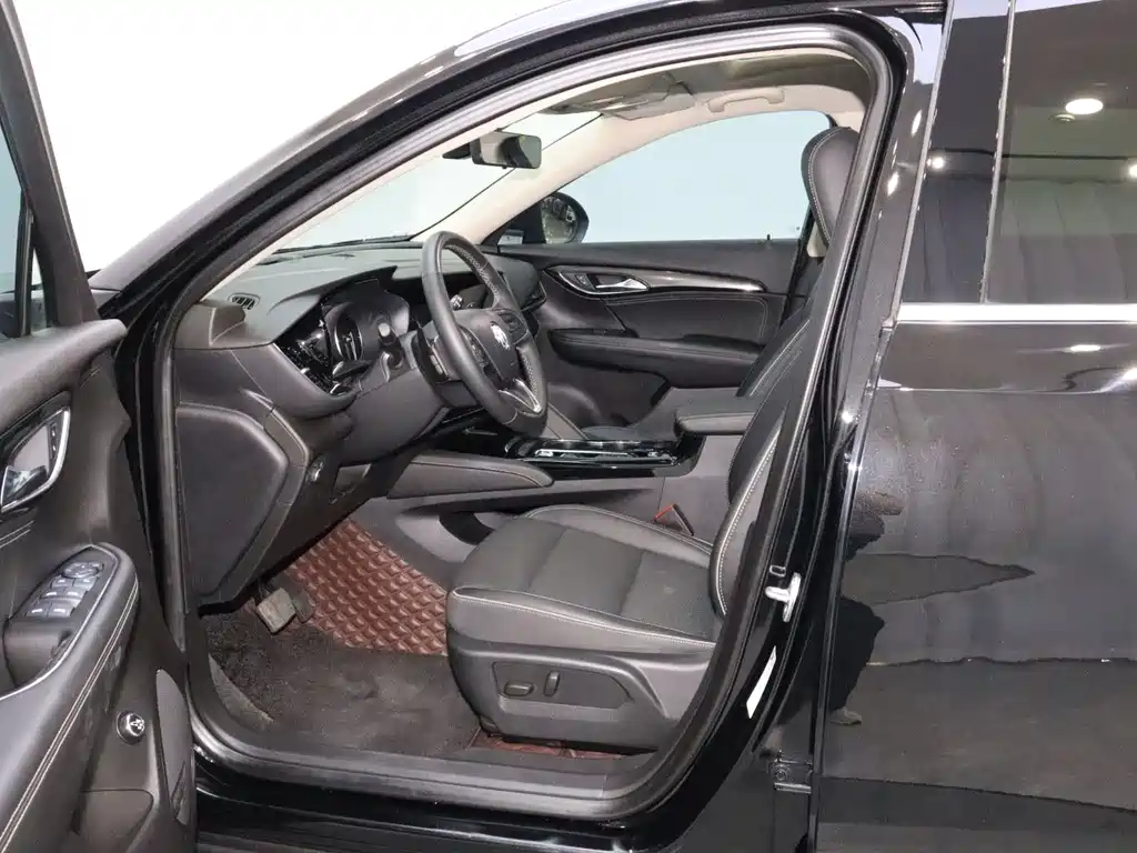 Envision Plus Envision Plus 652 T 5-seat Luxury