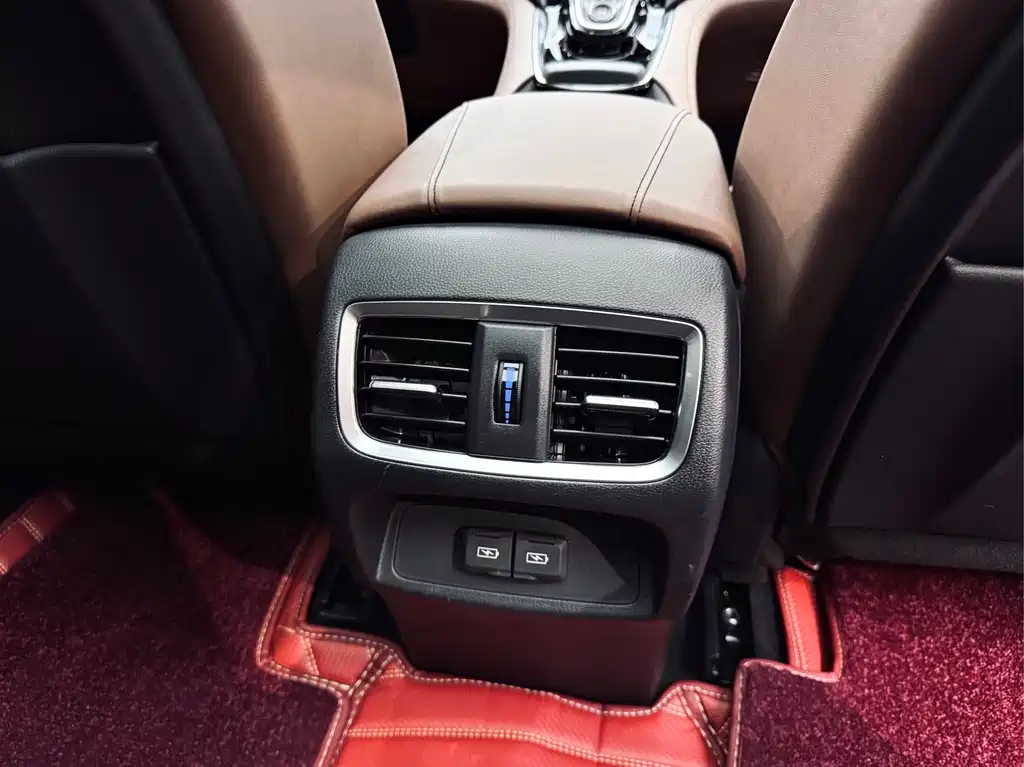 Acura RDX 2.0 T Premium CN-VI