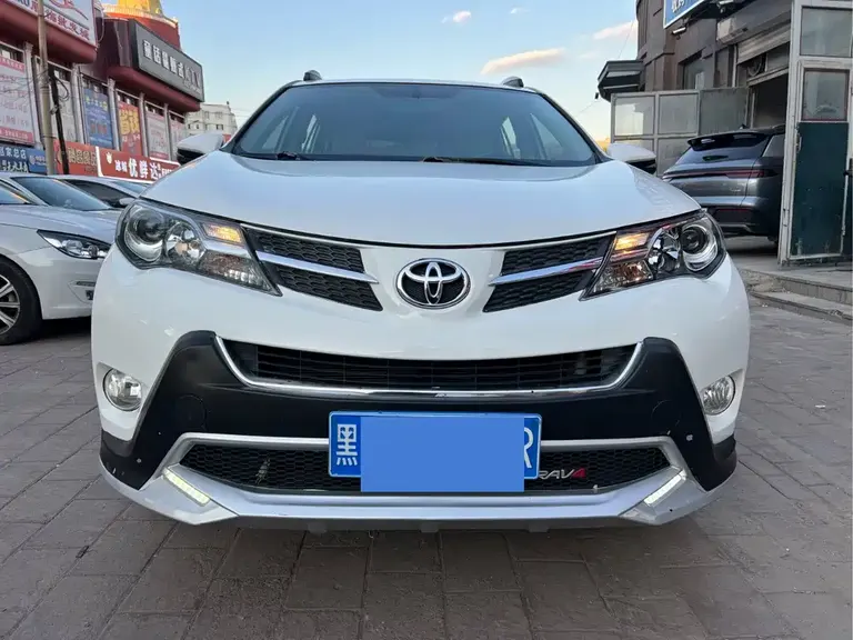 Toyota RAV4 2.0 L CVT 4 WD New Sharp