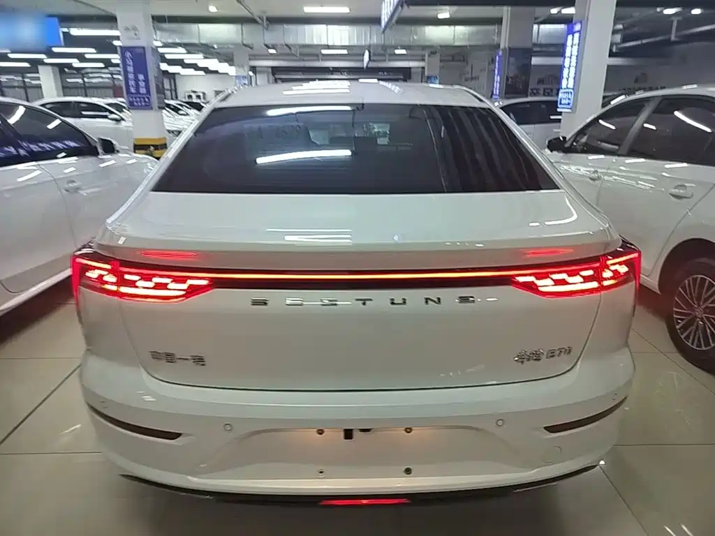 Besturn B70 3 rd Gen 1.5 T Auto Smooth Enjoyment