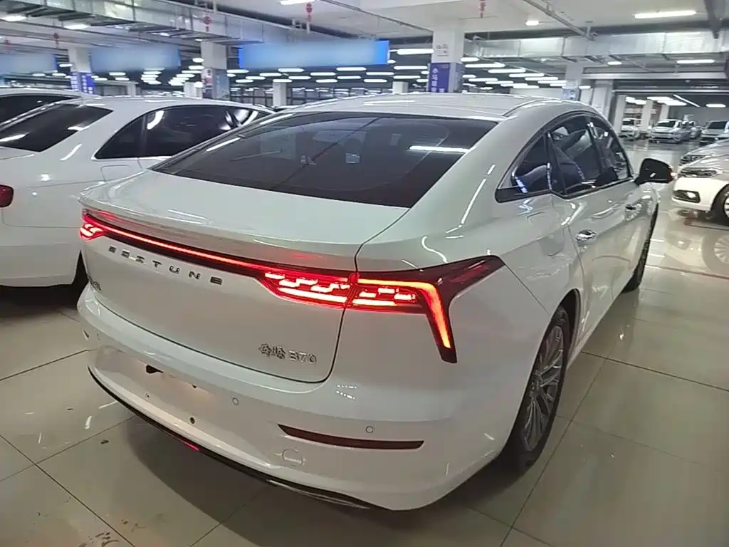 Besturn B70 3 rd Gen 1.5 T Auto Smooth Enjoyment
