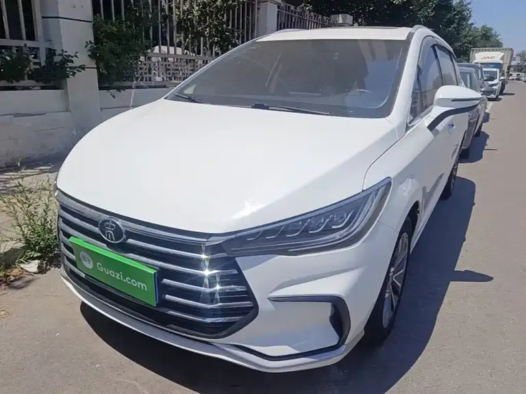 BYD Song MAX Upgraded 1.5 T Auto Luxury 7-seat