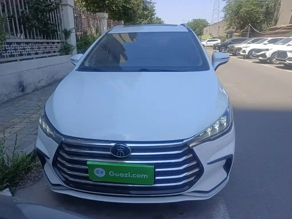 Song MAX Upgraded 1.5 T Auto Luxury 7-seat