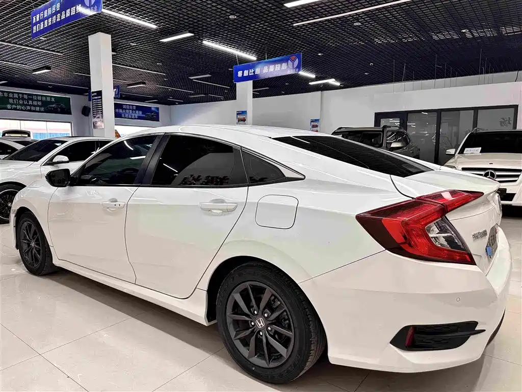 Civic 220 TURBO CVT Power Motion CN-VI