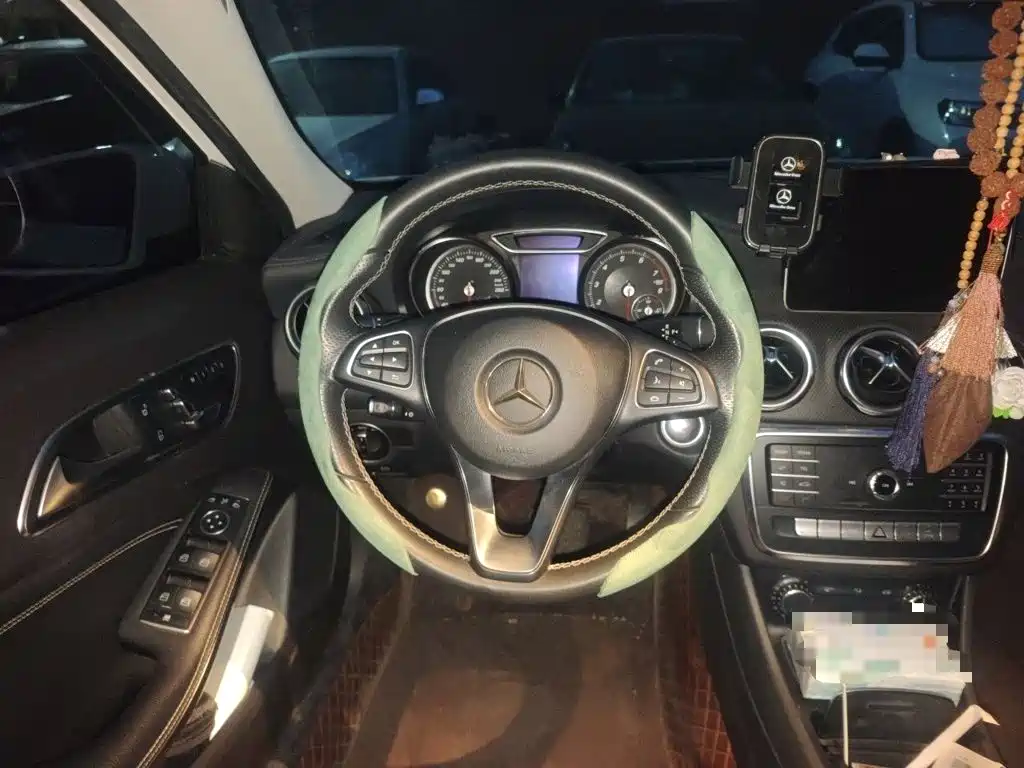 Mercedes-Benz GLA GLA 200 Fashion