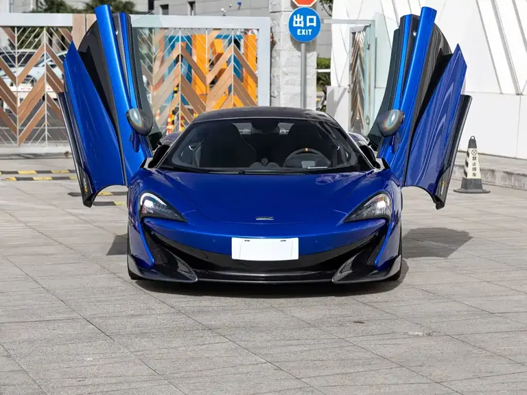 McLaren 600 LT 3.8 T Coupe