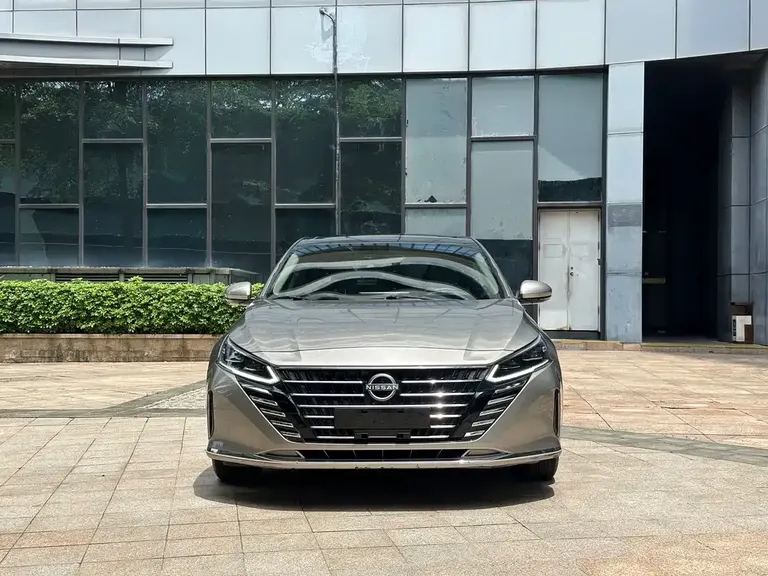 Nissan Teana 2.0 L XL-TLS Joy