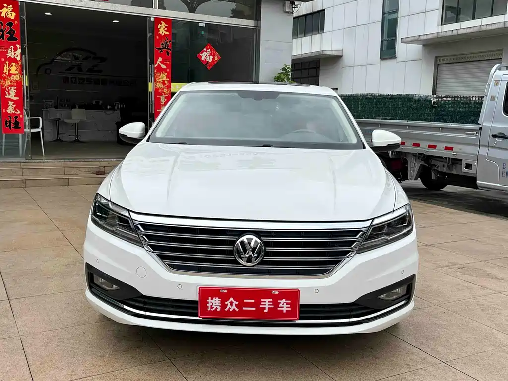Lavida 280 TSI DSG Luxury CN-VI