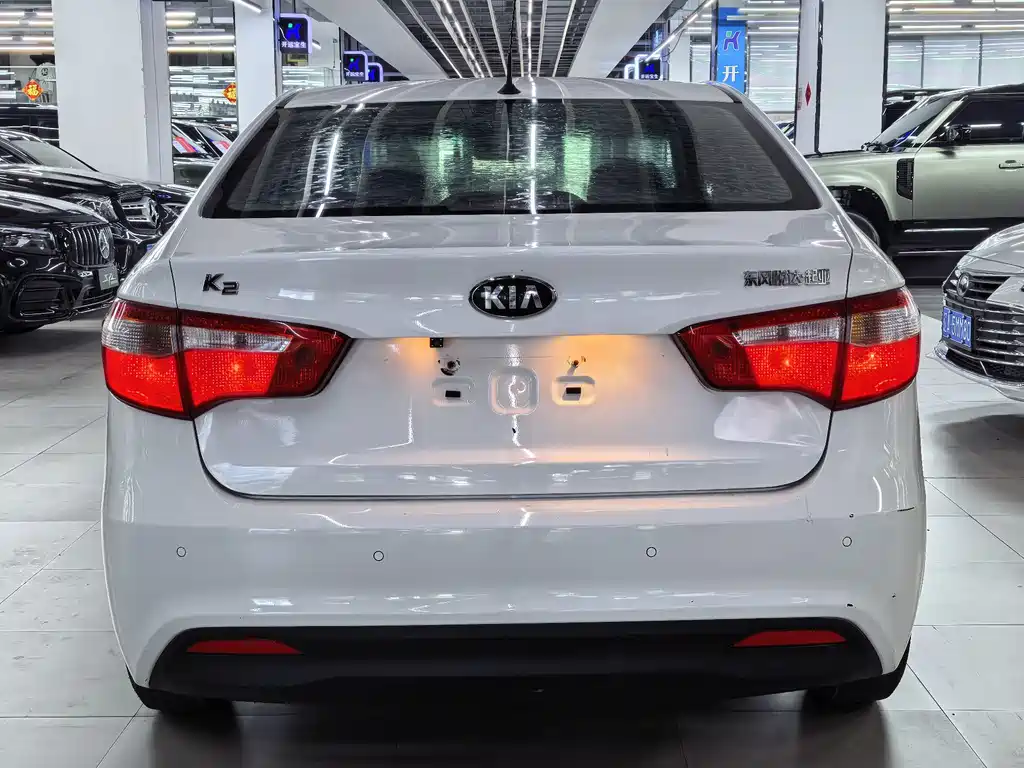 Kia K2 Sedan 1.4 L AT GLS Commemorative