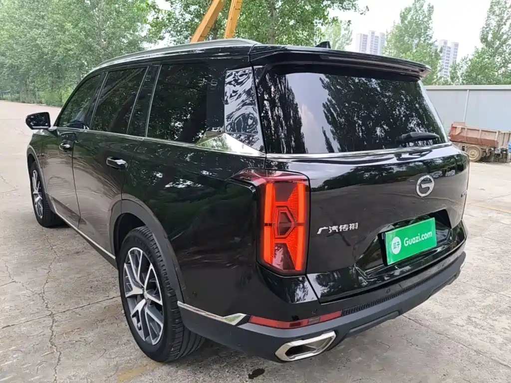 GAC Trumpchi GS8 Navigator Series 2.0 TGDI 2 WD Premium (7-seat)