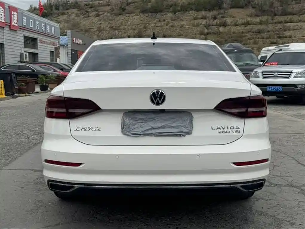 Lavida 280 TSI DSG Comfort