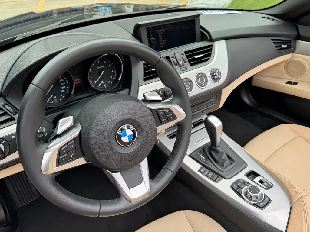 BMW Z4 sDrive23 i Leading