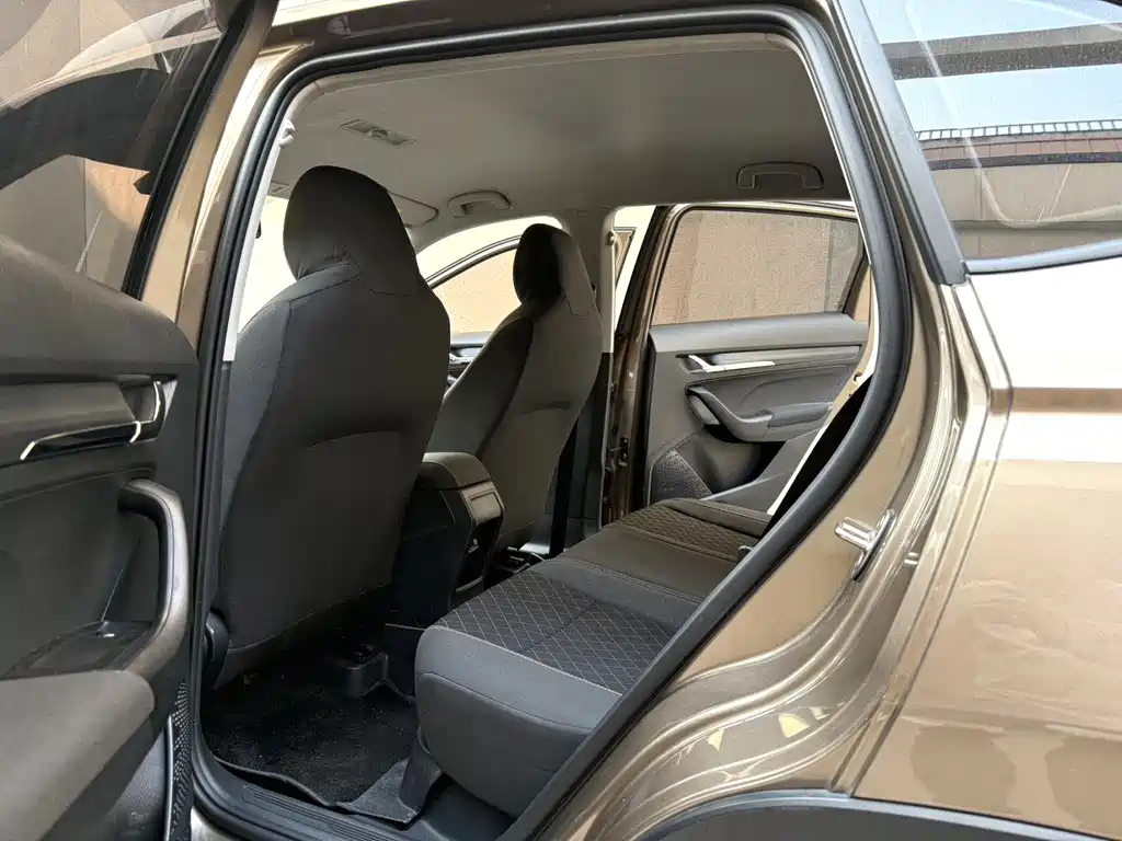 Kamiq 1.5 L Auto Standard