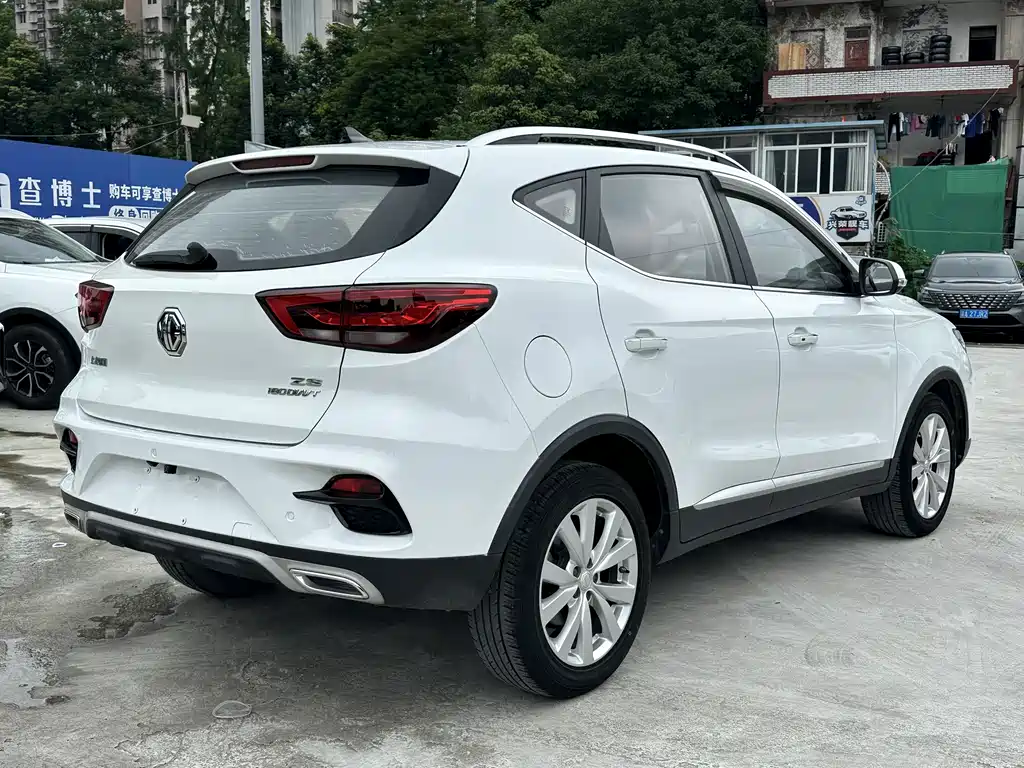 MG ZS 180 DVVT Auto Lite
