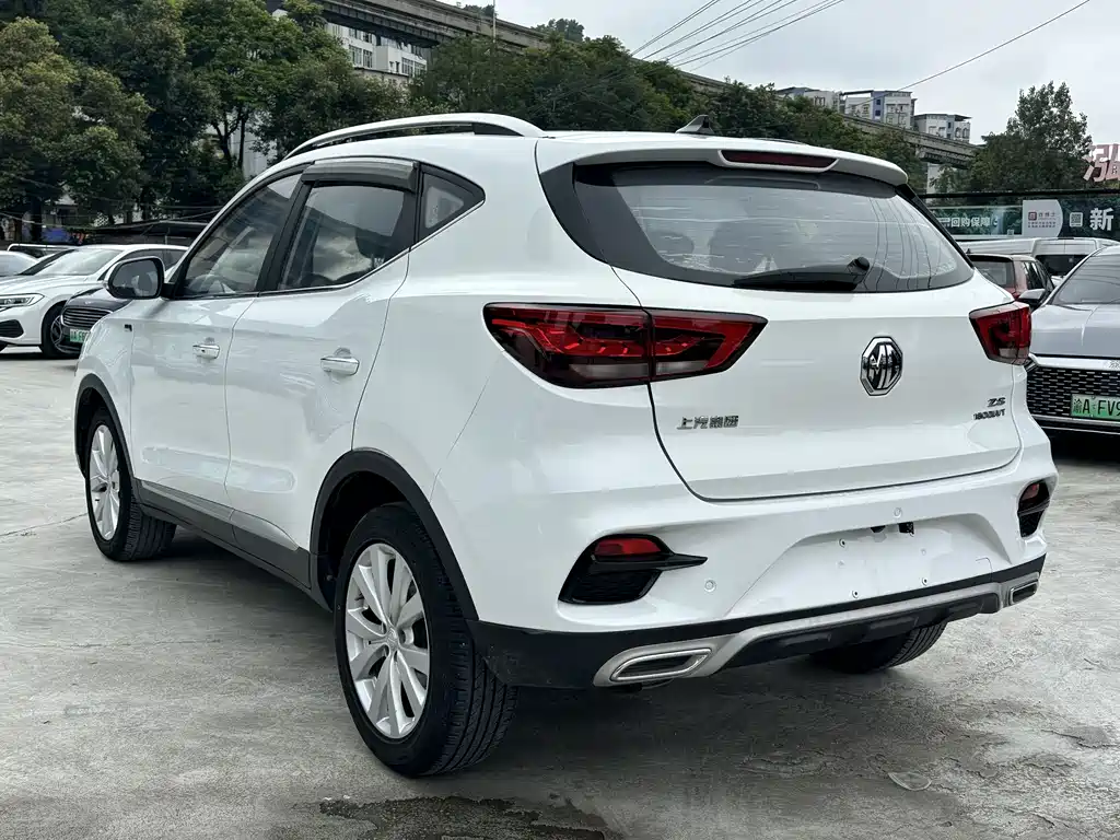 MG ZS 180 DVVT Auto Lite