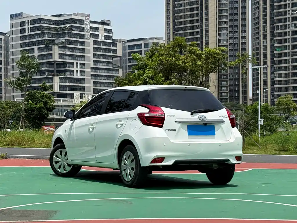 YARiS L Zhixuan 1.5 L CVT Leading PLUS