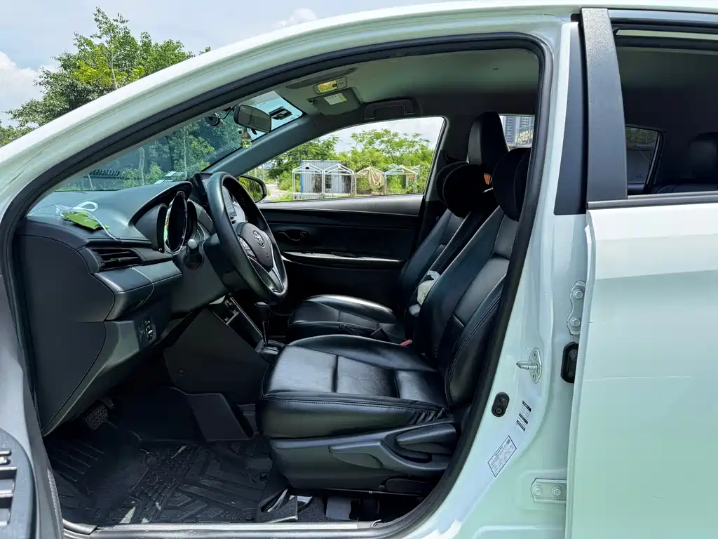 YARiS L Zhixuan 1.5 L CVT Leading PLUS