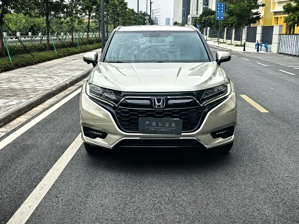 Honda UR-V 370 TURBO 4 WD Premium