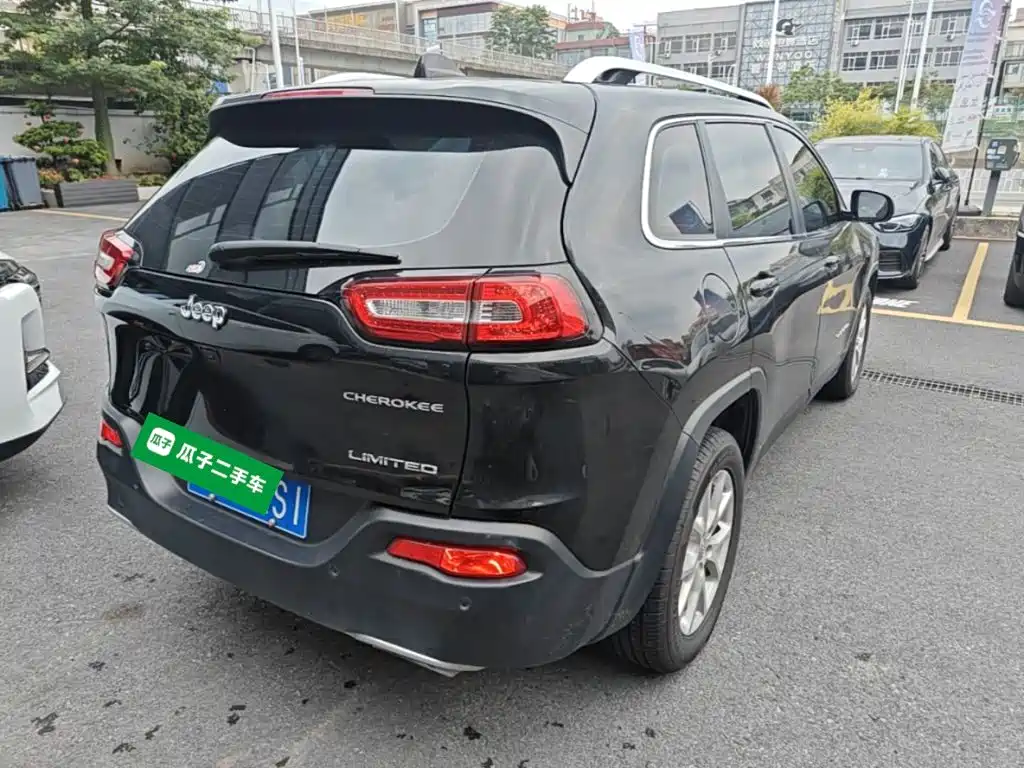 Cherokee 2.4 L Leading Intelligent