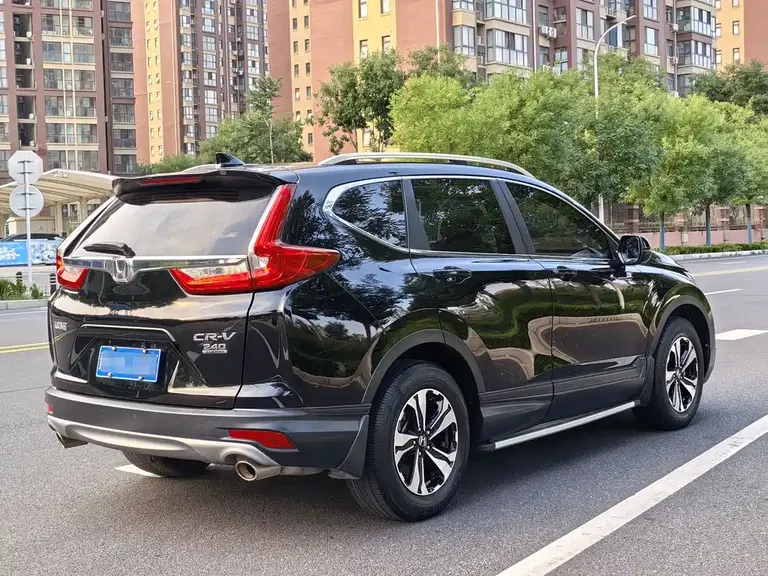Honda CR-V 240 TURBO CVT 2 WD Comfort